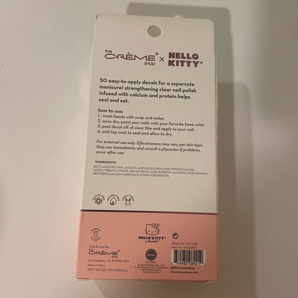 Hello Kitty nails/design - Picture 2 of 4